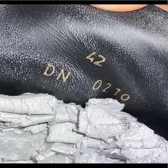 GIVENCHY Paris Urban Street Black Low top size 42 US9 - Picture 8 of 8